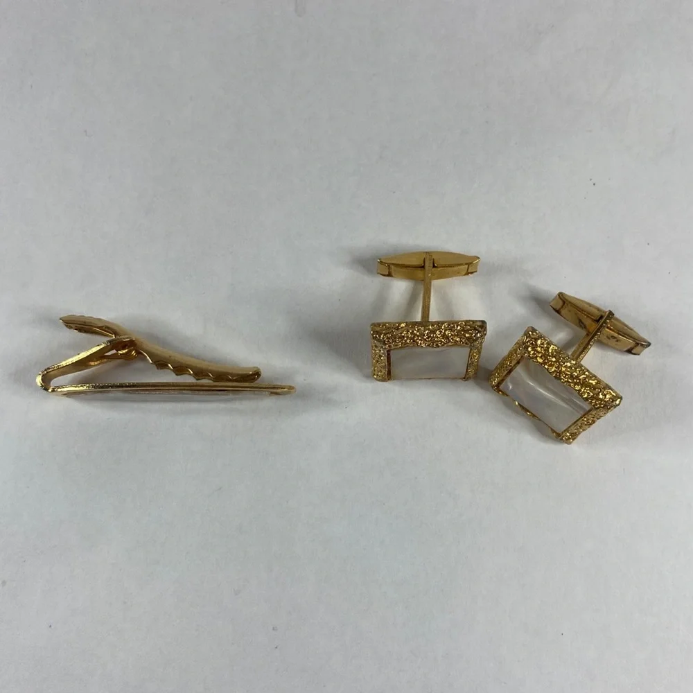 Vintage Set MCM gold tone mother of pearl inlay short tie bar clip And Cufflinks
